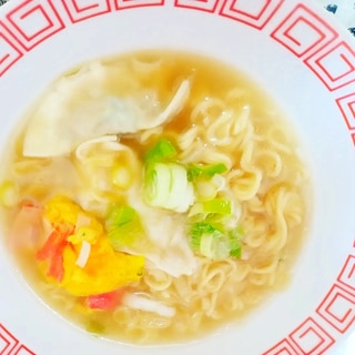 餃子とかに玉の塩ラーメン